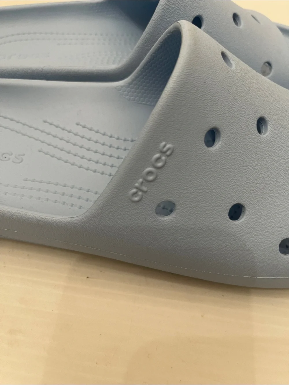 CROCS CLASSIC SLIDE SANDAL MENS SIZE 10 WOMENS SIZE 12